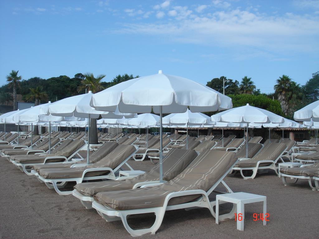 Agay Beach Hotel Saint-Raphaël Εξωτερικό φωτογραφία